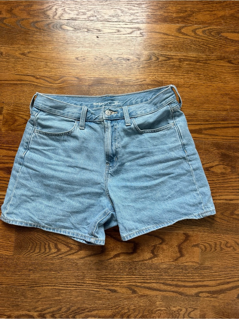 Old Navy Light Wash Denim Shorts - Women's